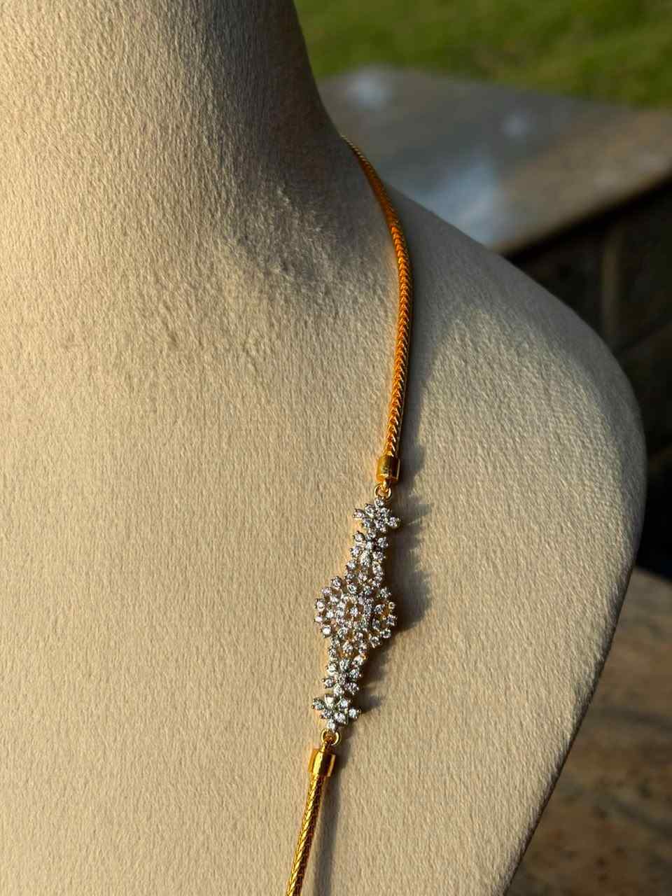 C031 Diamond Mogappu Thali chain 27 inches