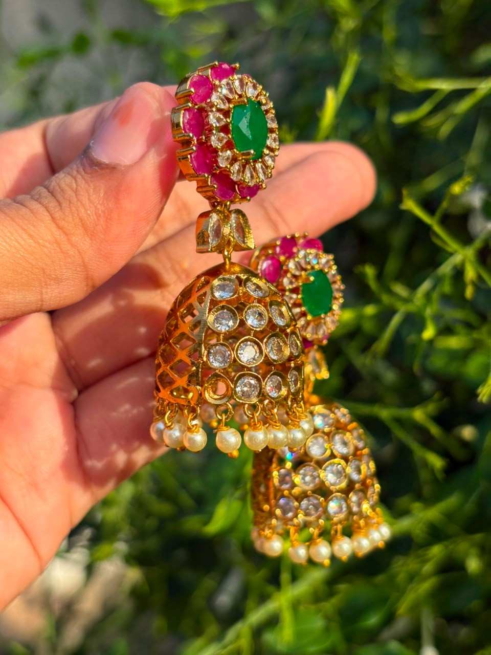 J0223 Stone Floral Jhumka