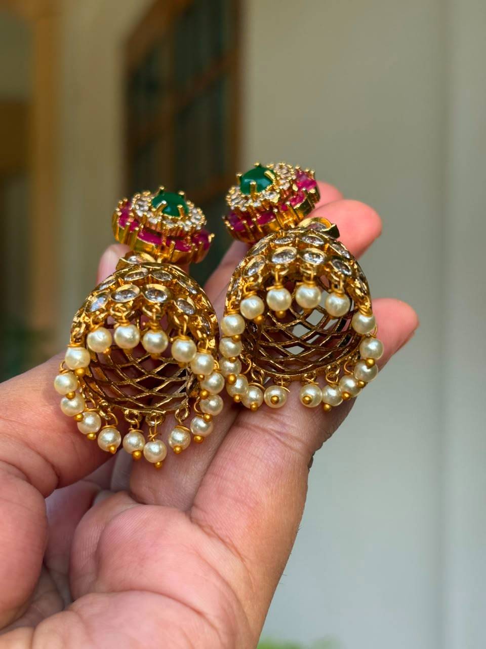 J0223 Stone Floral Jhumka