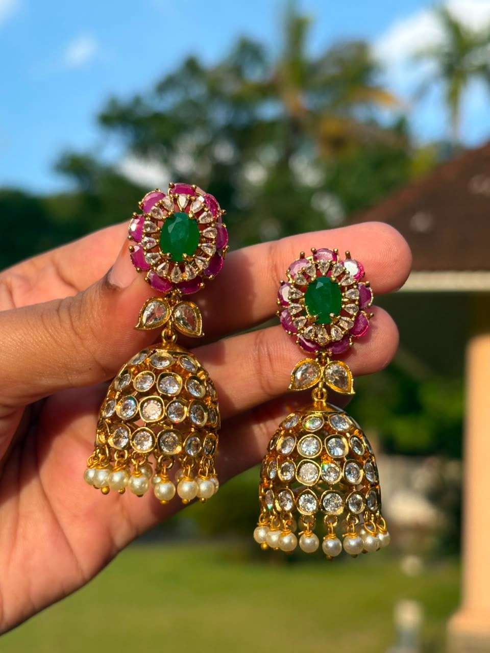 J0223 Stone Floral Jhumka