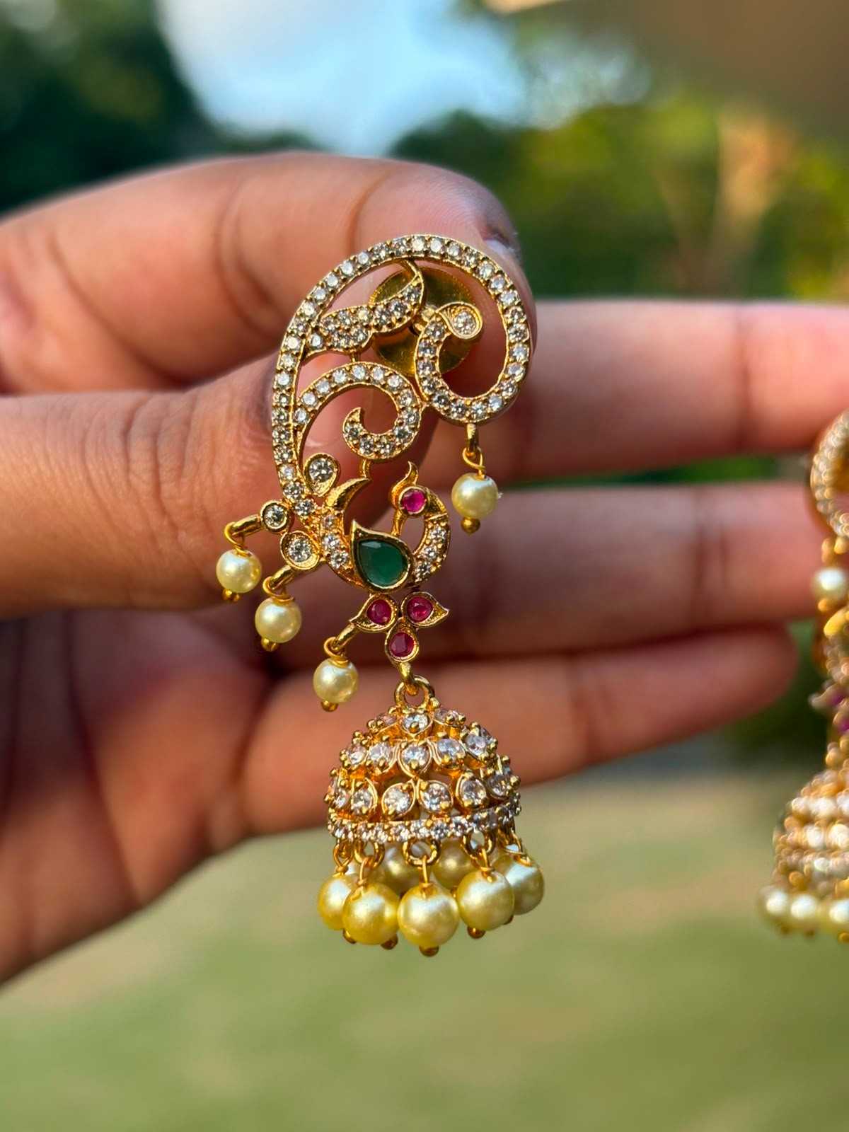 J001 Mayil Thogai AD Stone Jhumka