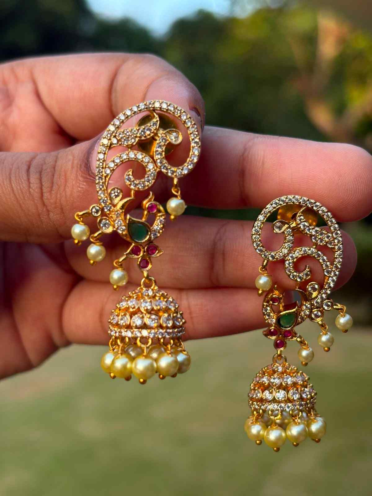 J001 Mayil Thogai AD Stone Jhumka