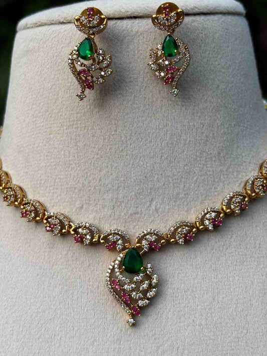 N0148  Floral Pattern Stone necklace