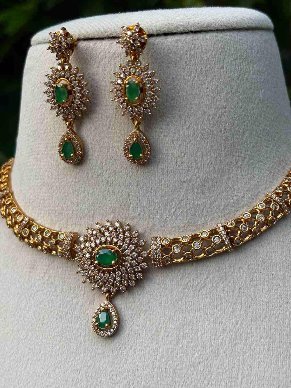 N007 Hasli Ad Emerald Green Necklace