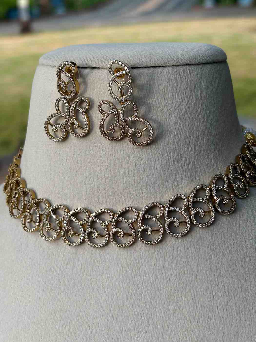 N0004 Wing Shape Sparkling AD necklace