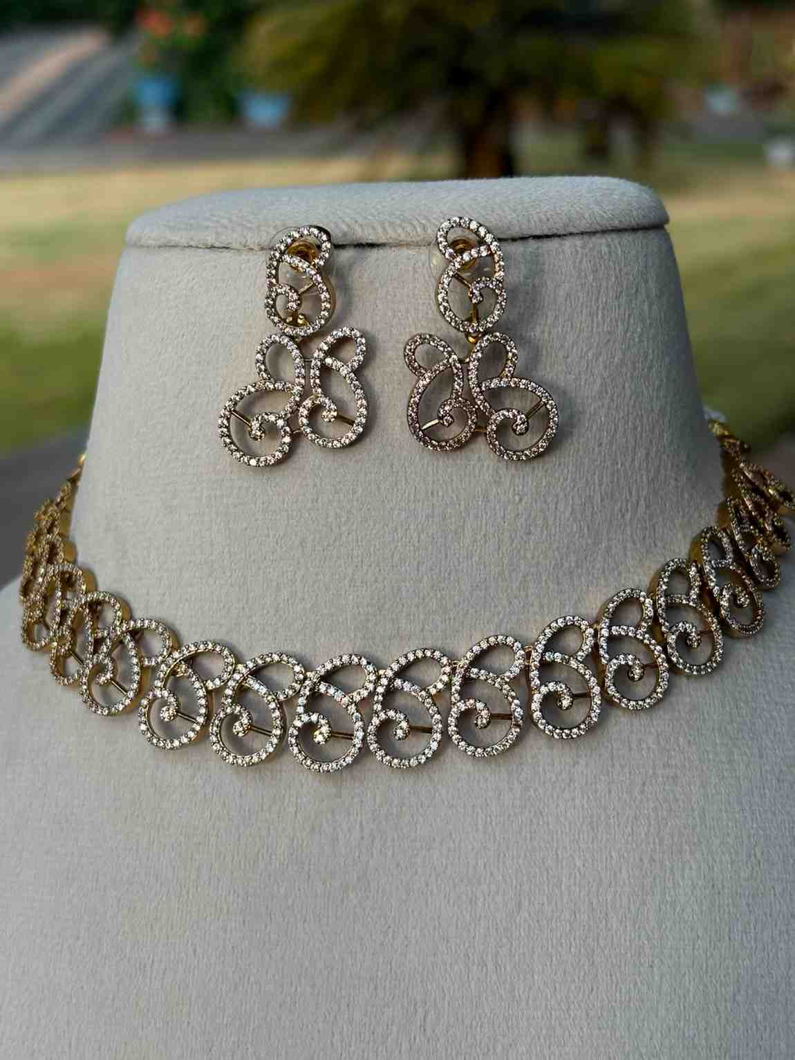 N0004 Wing Shape Sparkling AD necklace