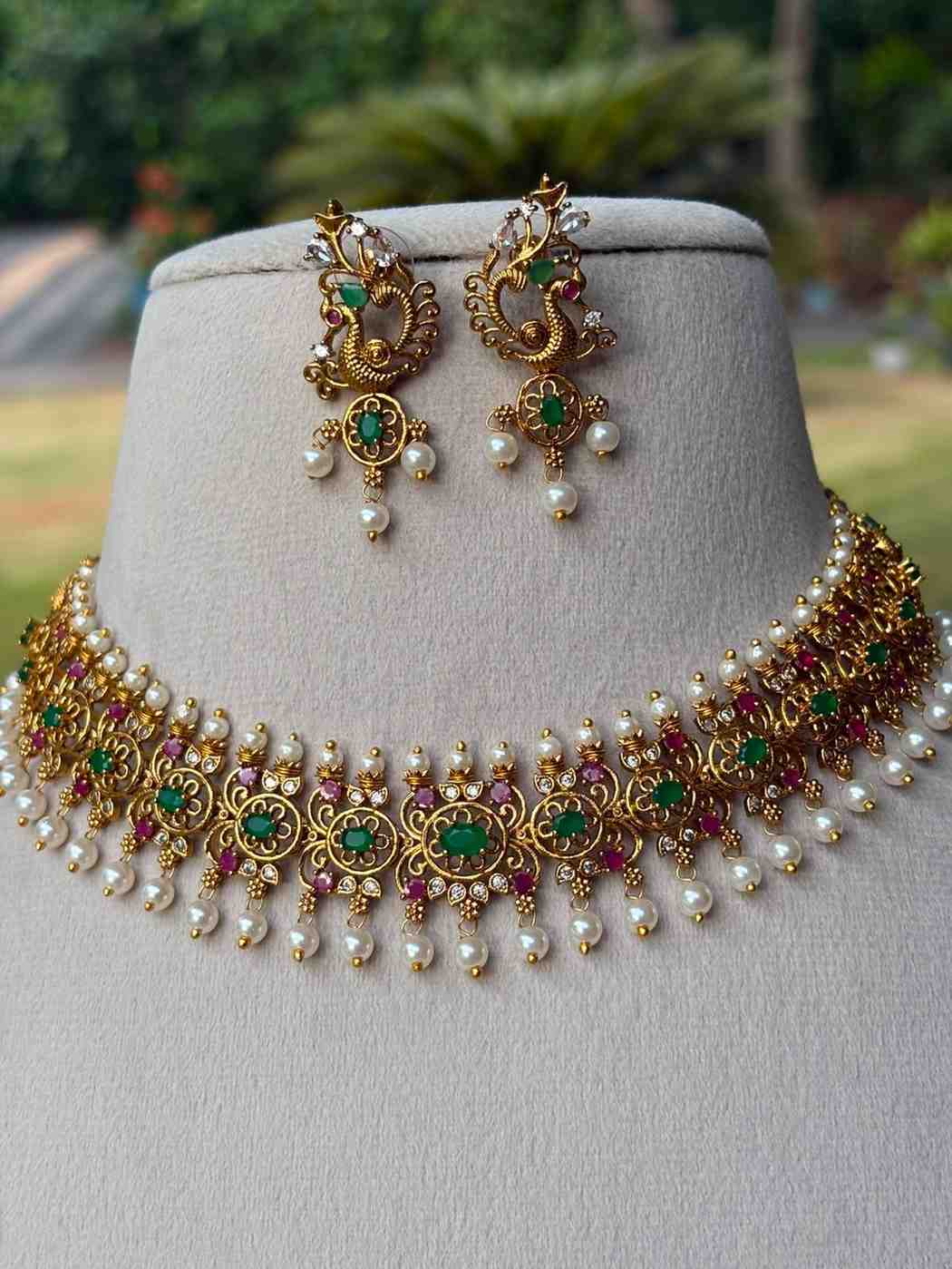 N0145 Floral Pattern Necklace