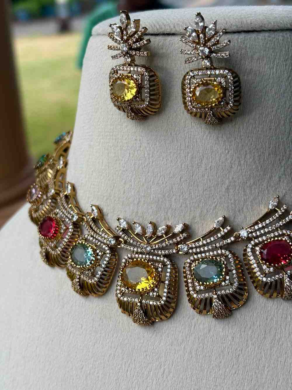 N0127 Navaratnam Multi stone Stone Necklace