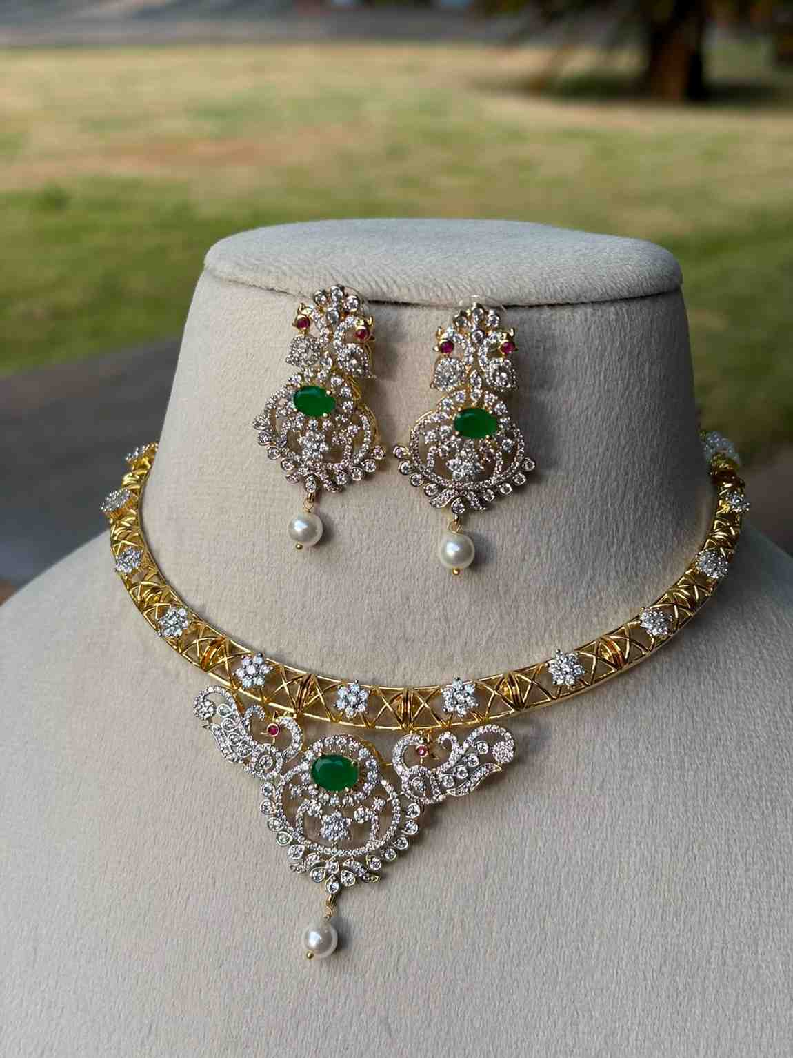 N0240 Rhodium Polish Hasli  Necklace