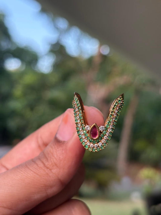 R0006 Green Stone Vangi Ring