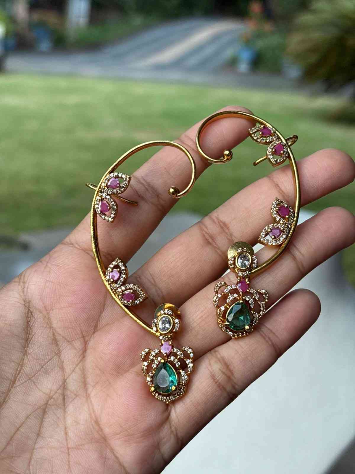 J0225 Floral Ear cuff Earrings