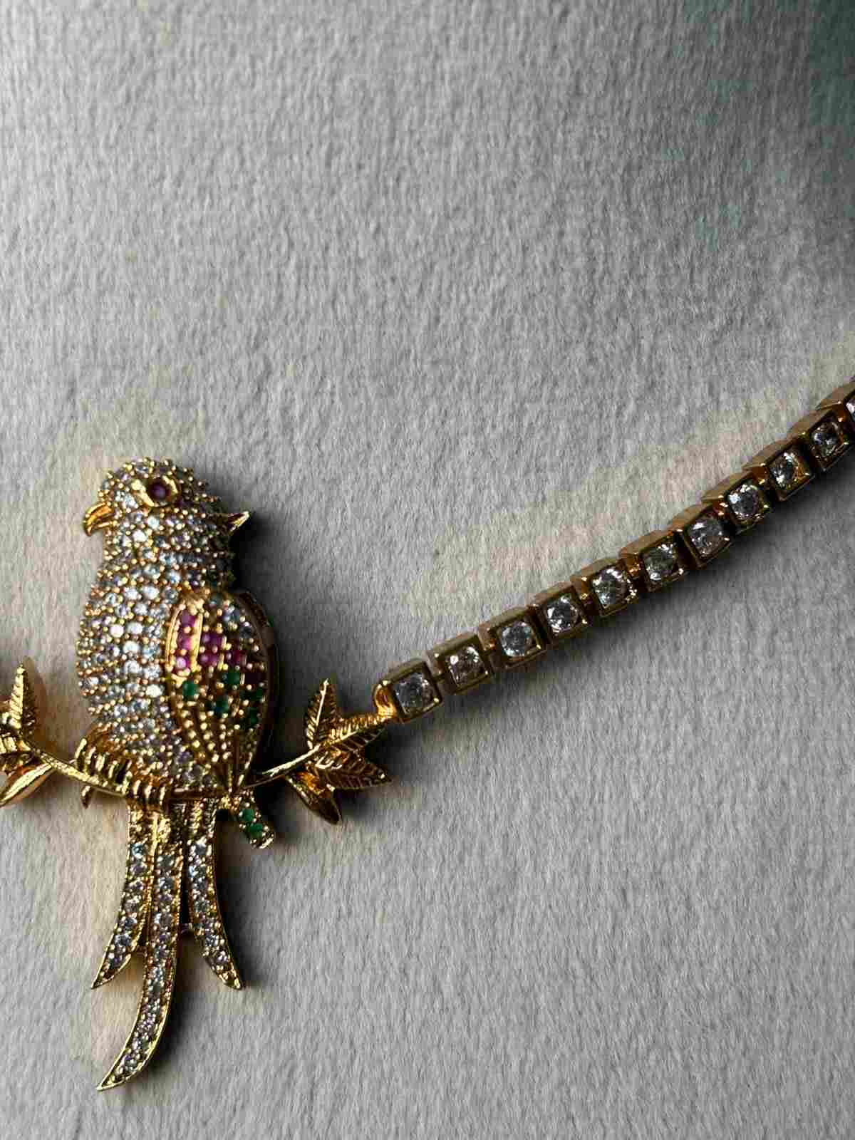 N0336 Parrot Stone Necklace