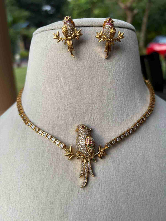 N0336 Parrot Stone Necklace