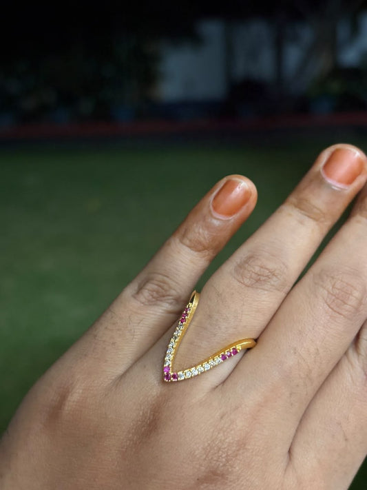 R0011 stone vangi ring red and white