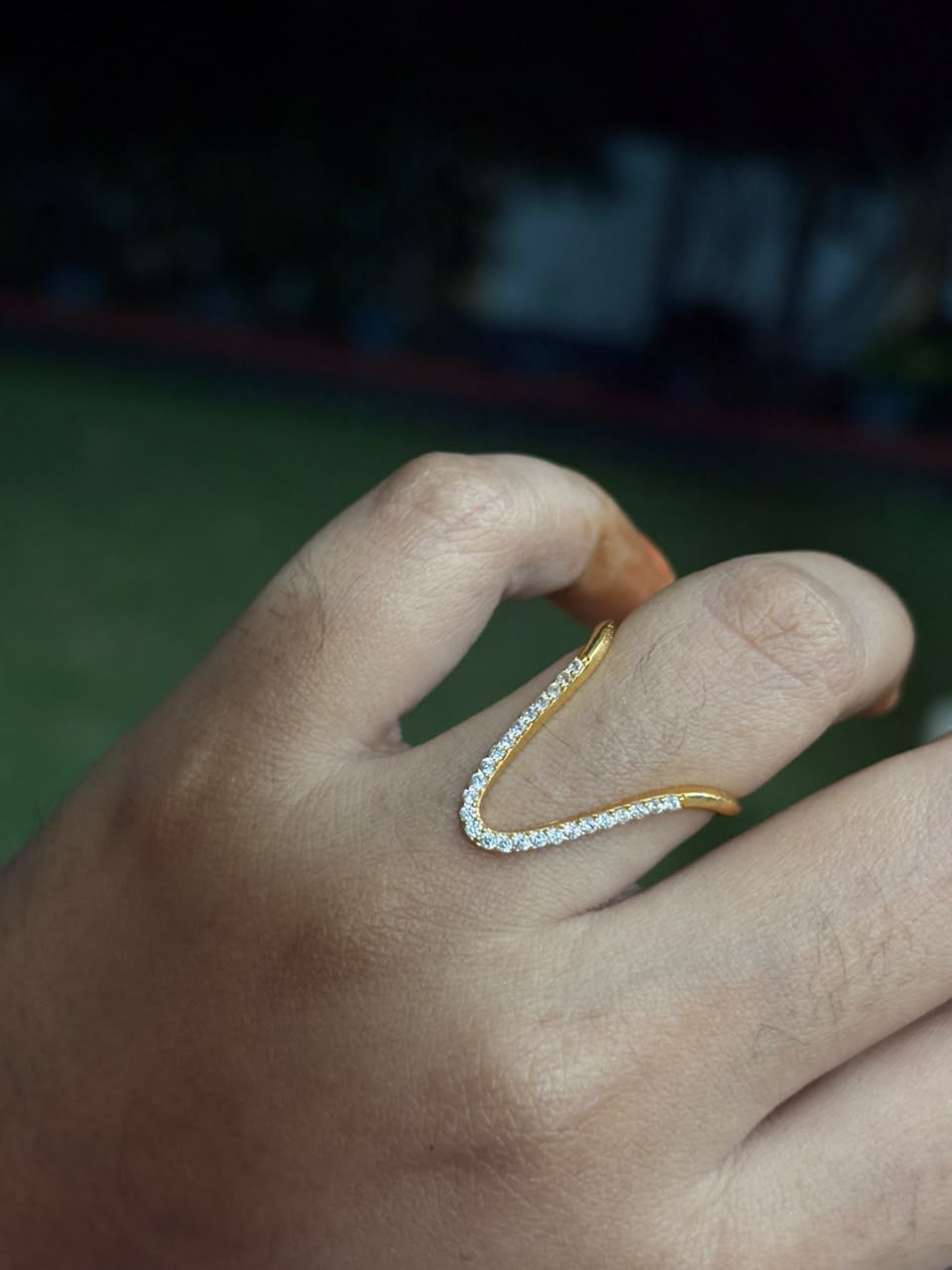 R0010 Aishwarya rai inspired white stone vangi ring