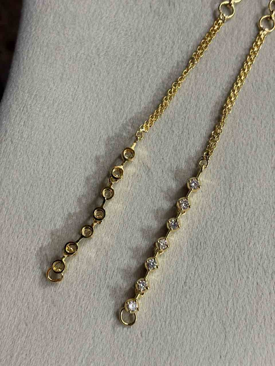 EC025 Premium Stone Straight Ear chain