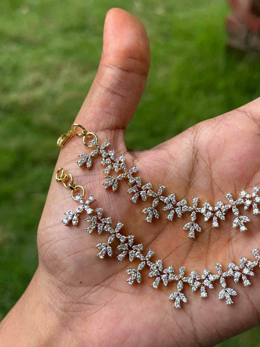 EC030 GJ Polish Ear Chain