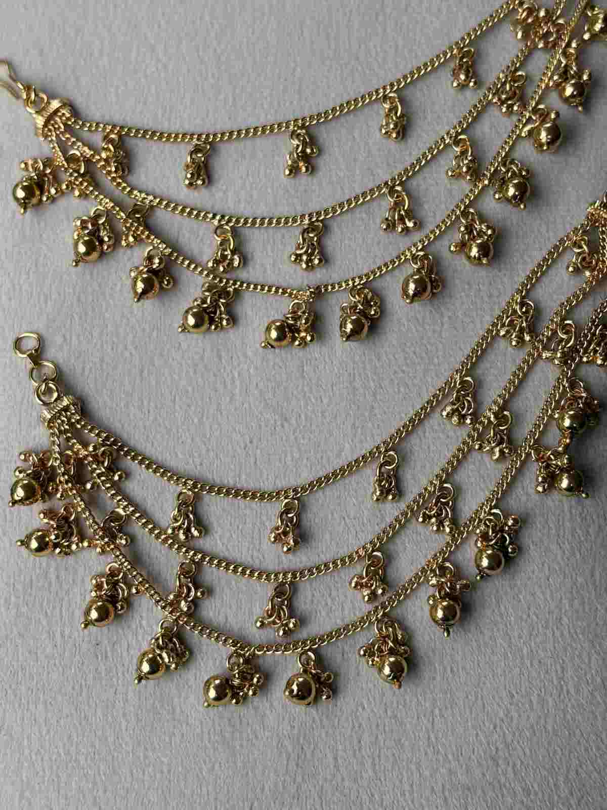 EC028 Ear chain 4 Layer