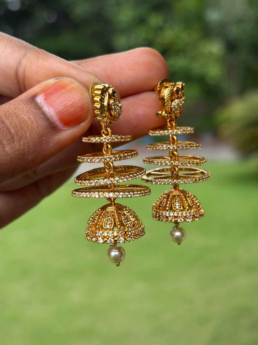 J0232 Dancing Jhumka