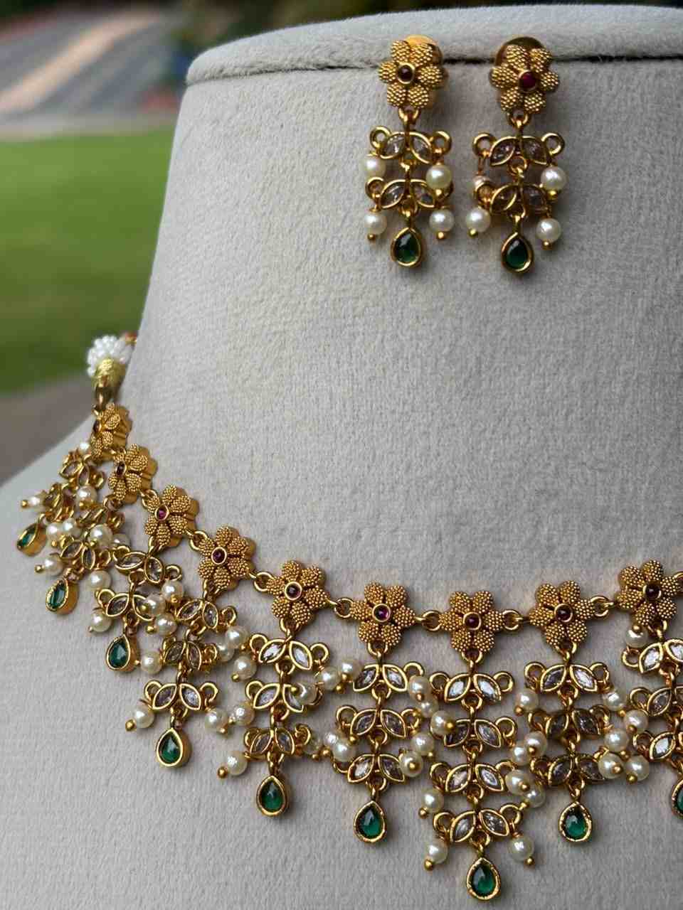 N0348 Floral Stone Necklace