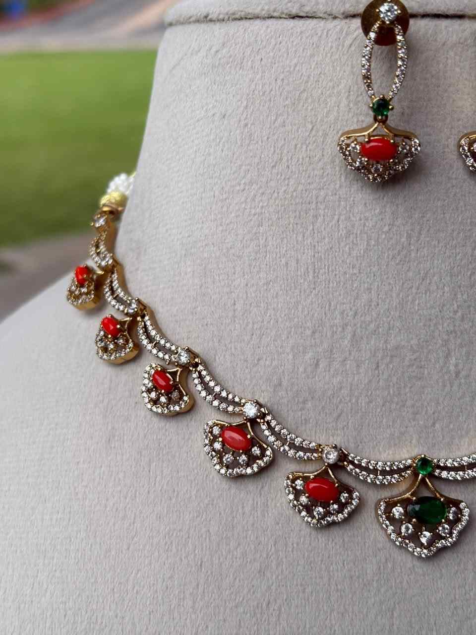 N0346 Coral AD Stone Necklace