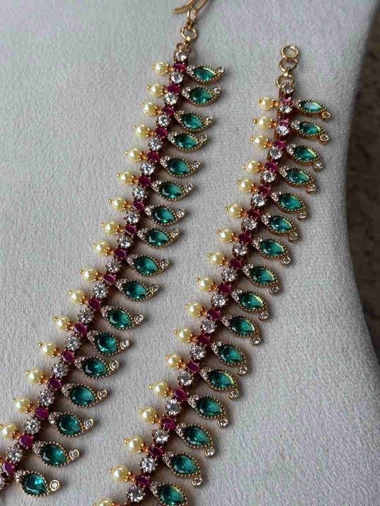 EC031 Stone Ear chain