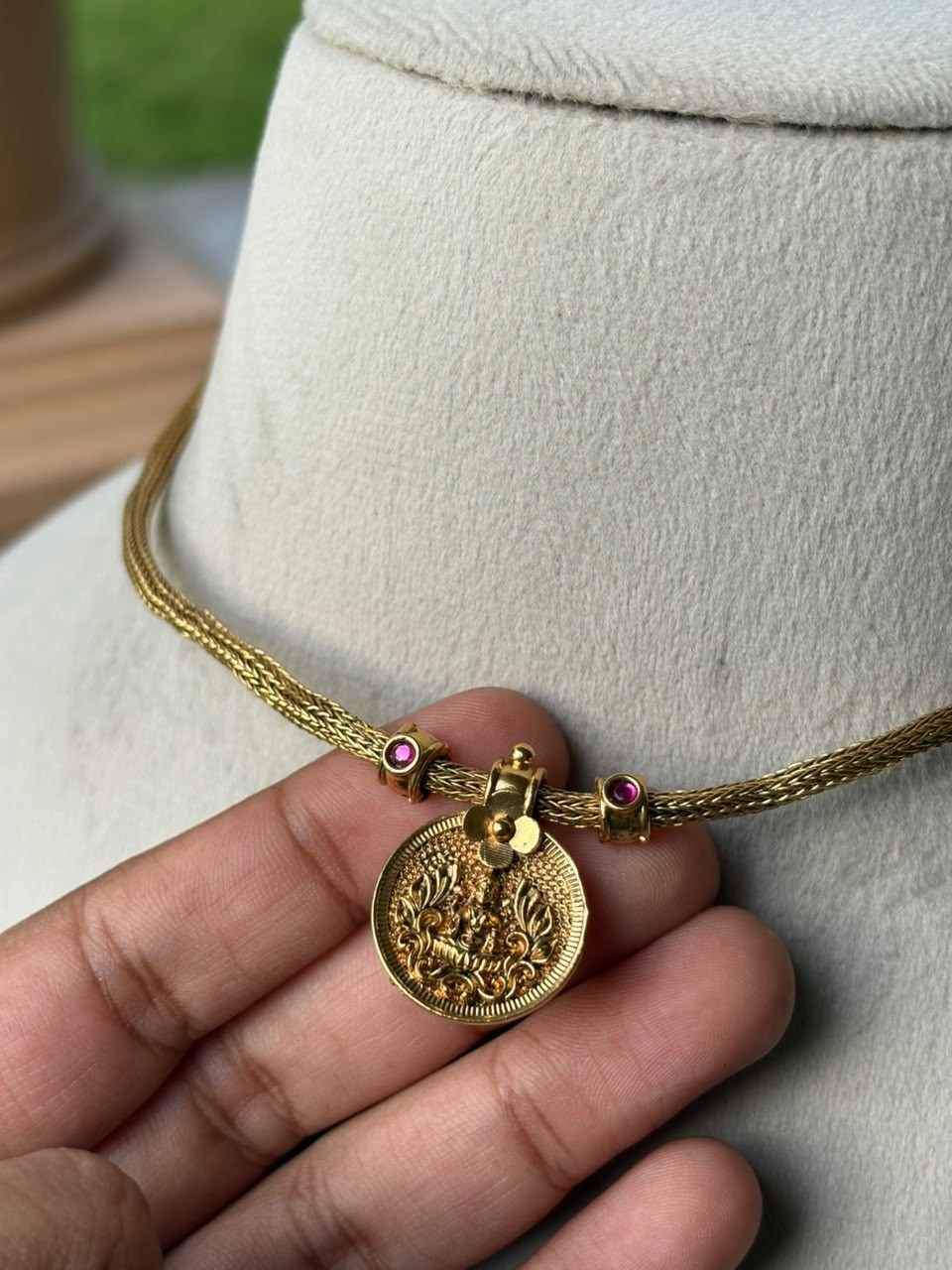 N0349 Single Coin necklace