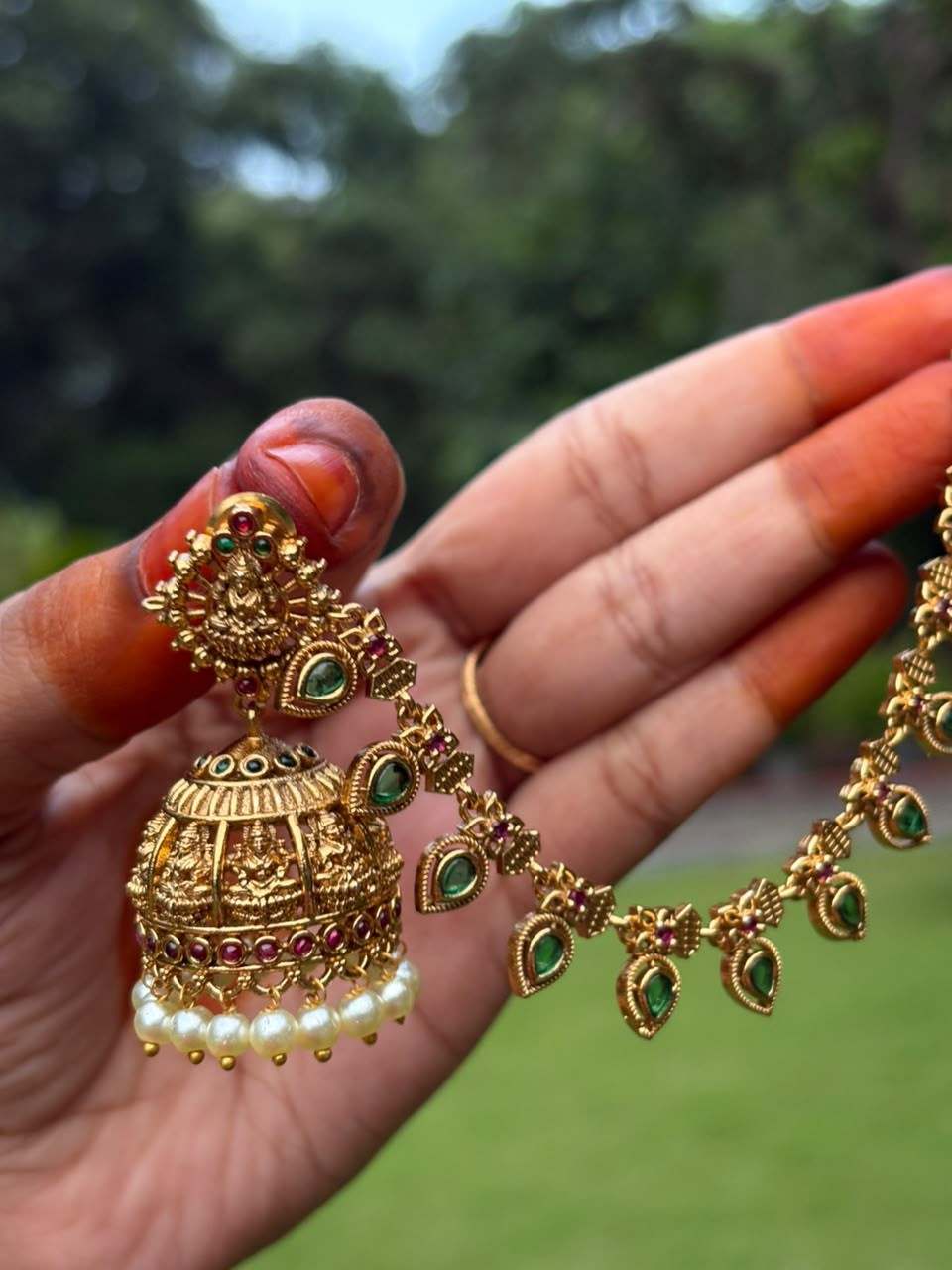 J0237 Lakshmi Jhumka With Attached Mattal