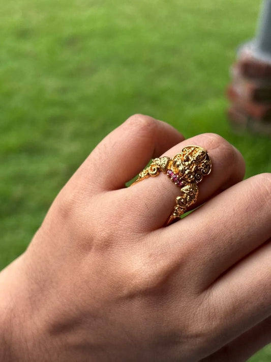 R0015 Lakshmi Vangi Ring with red stone