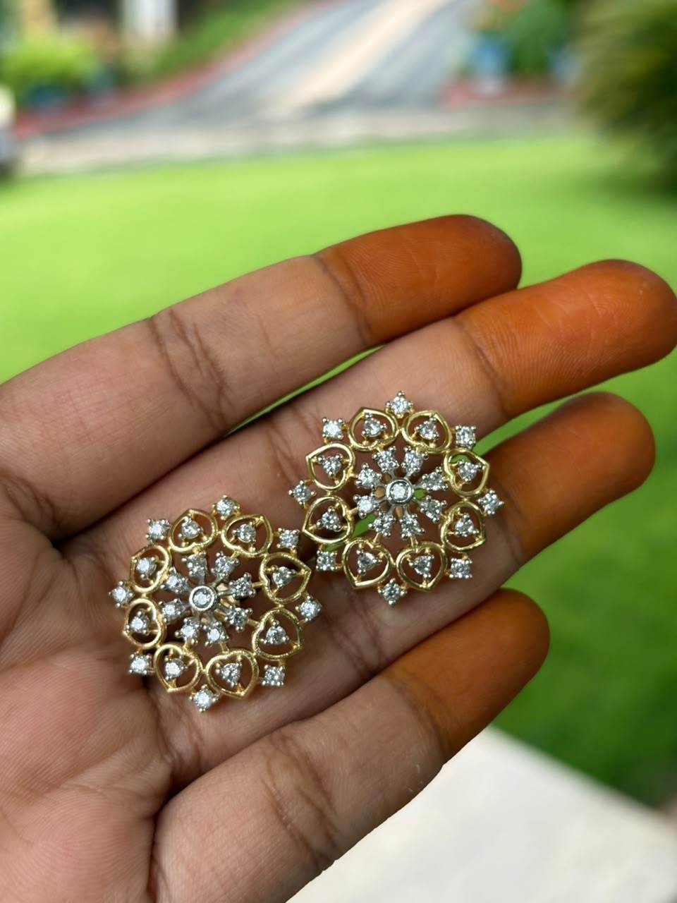 J0244 AD Stone Stud