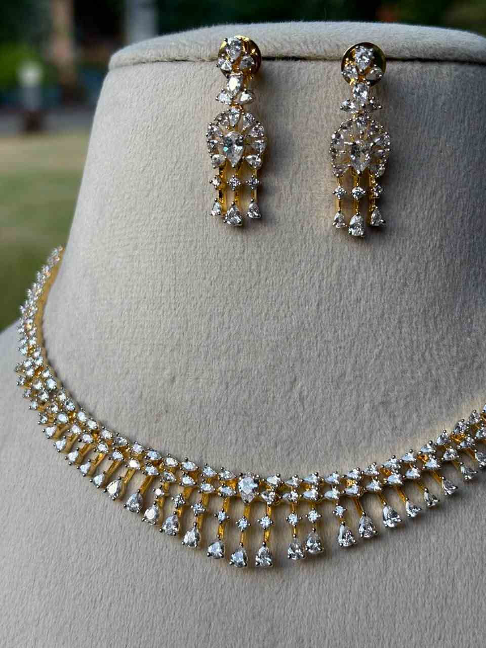 N0028  Rhodium Finish  diamond Replica Necklace