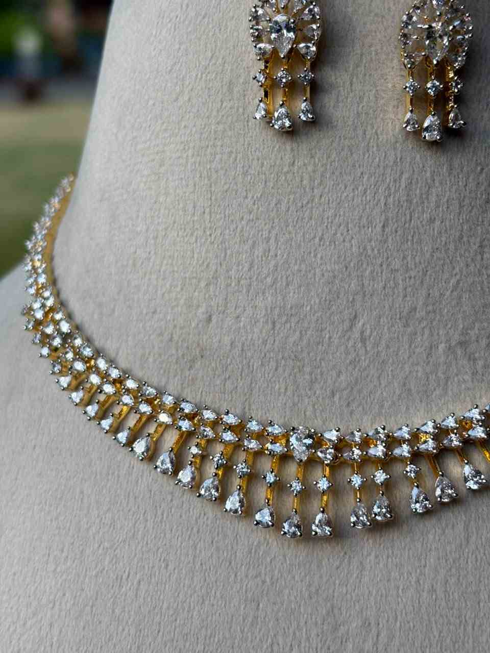 N0028  Rhodium Finish  diamond Replica Necklace