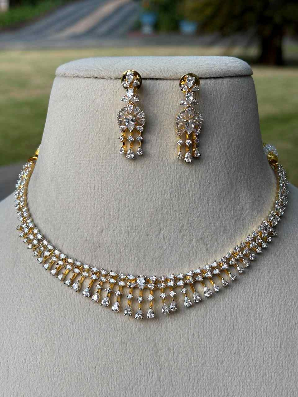 N0028  Rhodium Finish  diamond Replica Necklace