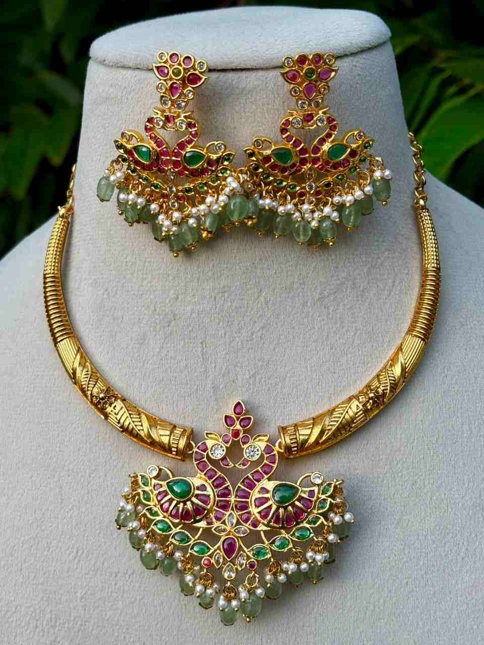 N0036 Premium kemp Stone Hasli Necklace