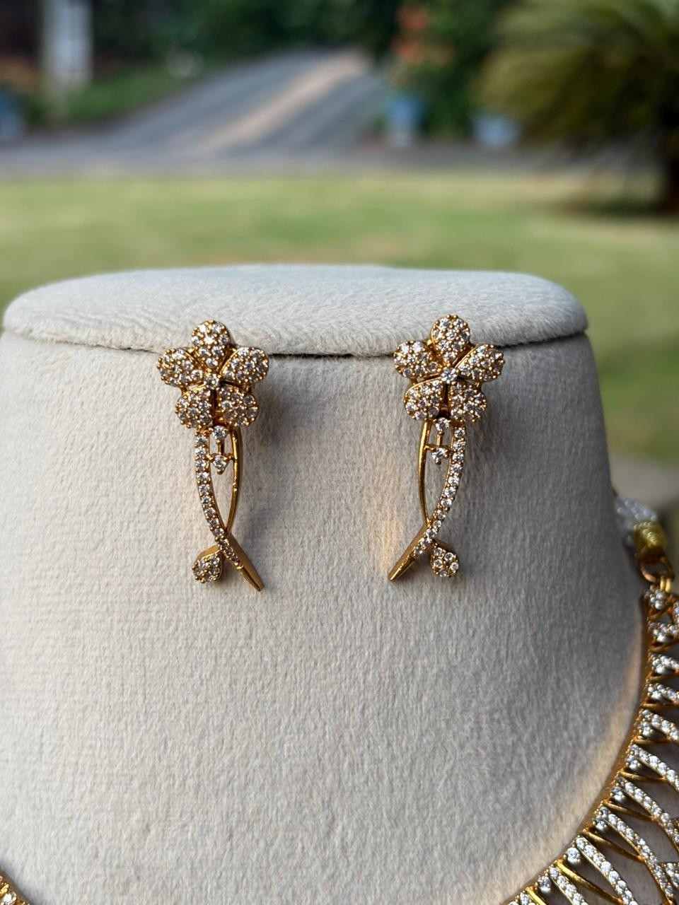 N0099 White Stone Necklace