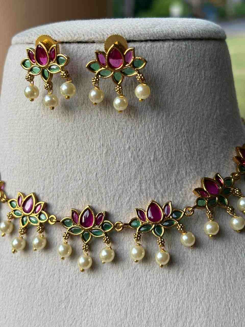 N0104 Lotus Necklace