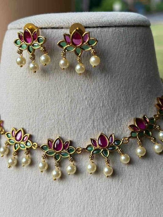 N0104 Lotus Necklace
