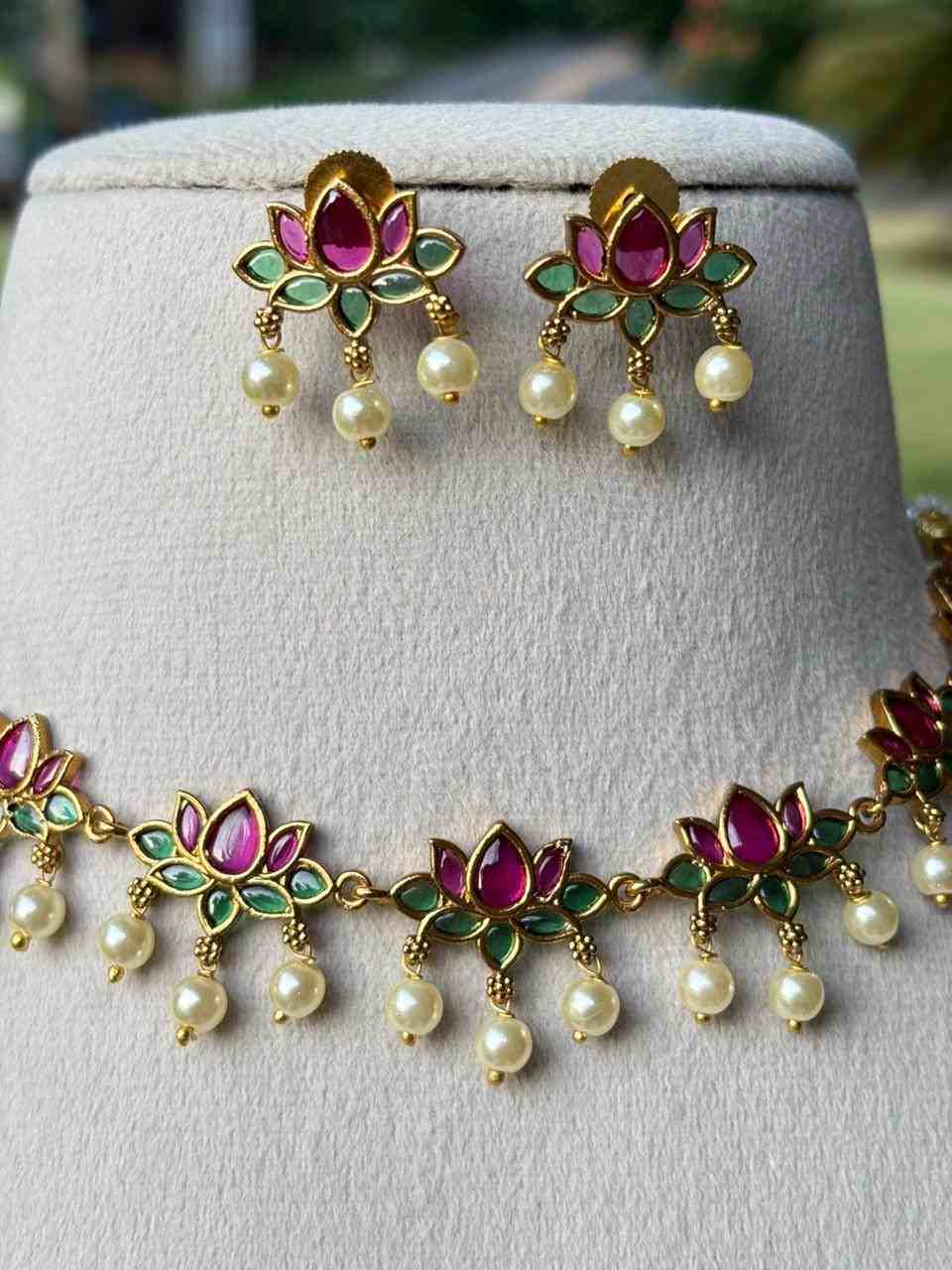 N0104 Lotus Necklace