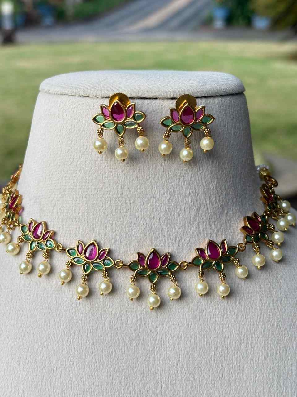 N0104 Lotus Necklace
