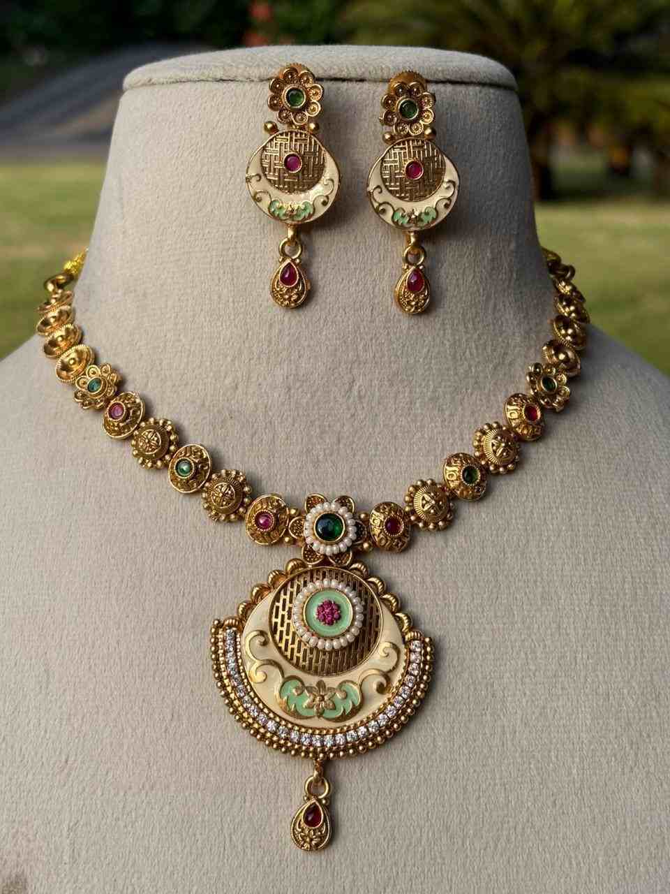 Meenakaari Necklace N0024