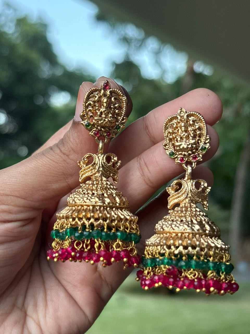 Matte finish Jhumka J0009