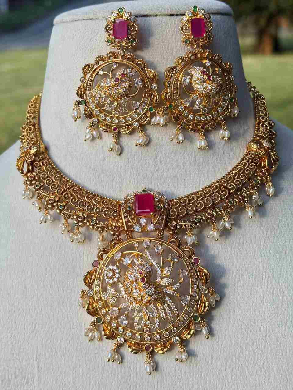 N0056 Hasli Peacock Necklace
