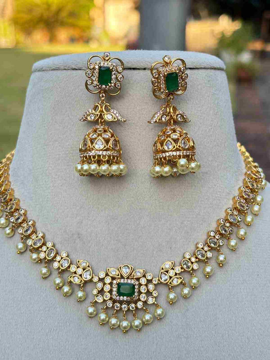 N0061 White Stone & Emerald Color Stone Necklace