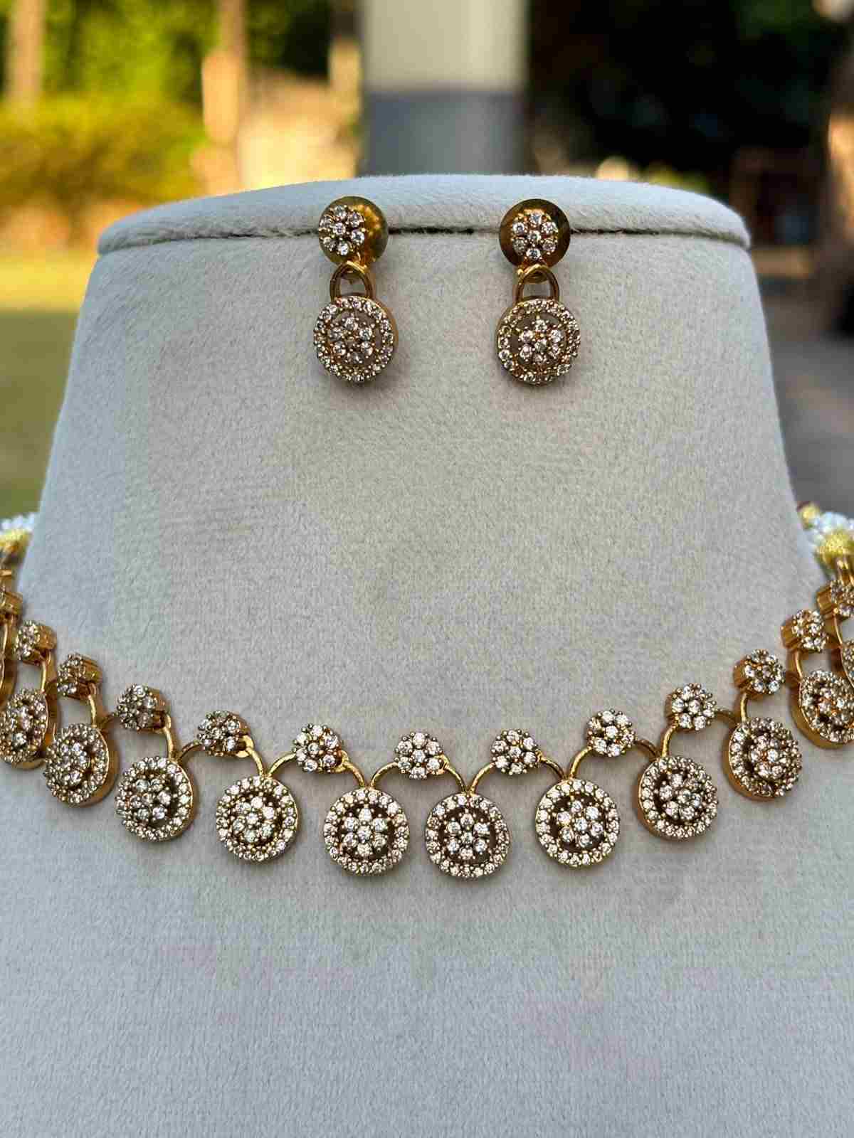 N0062 Stone Floral  Minimal Necklace