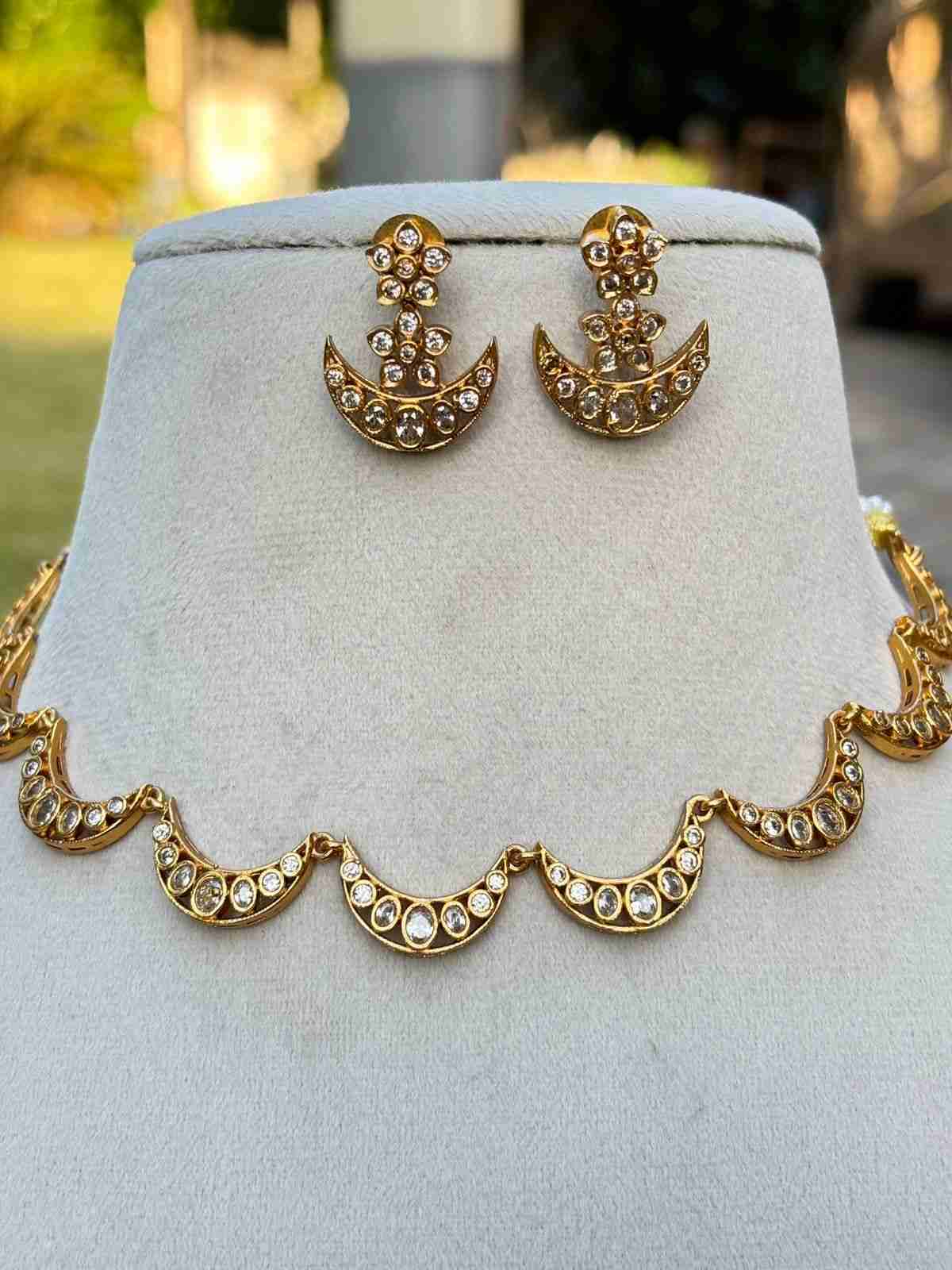 N0065 Moon Necklace