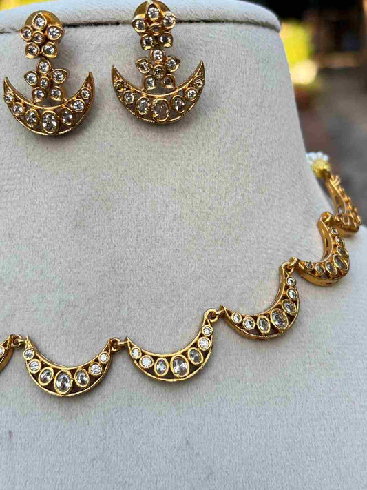 N0065 Moon Necklace
