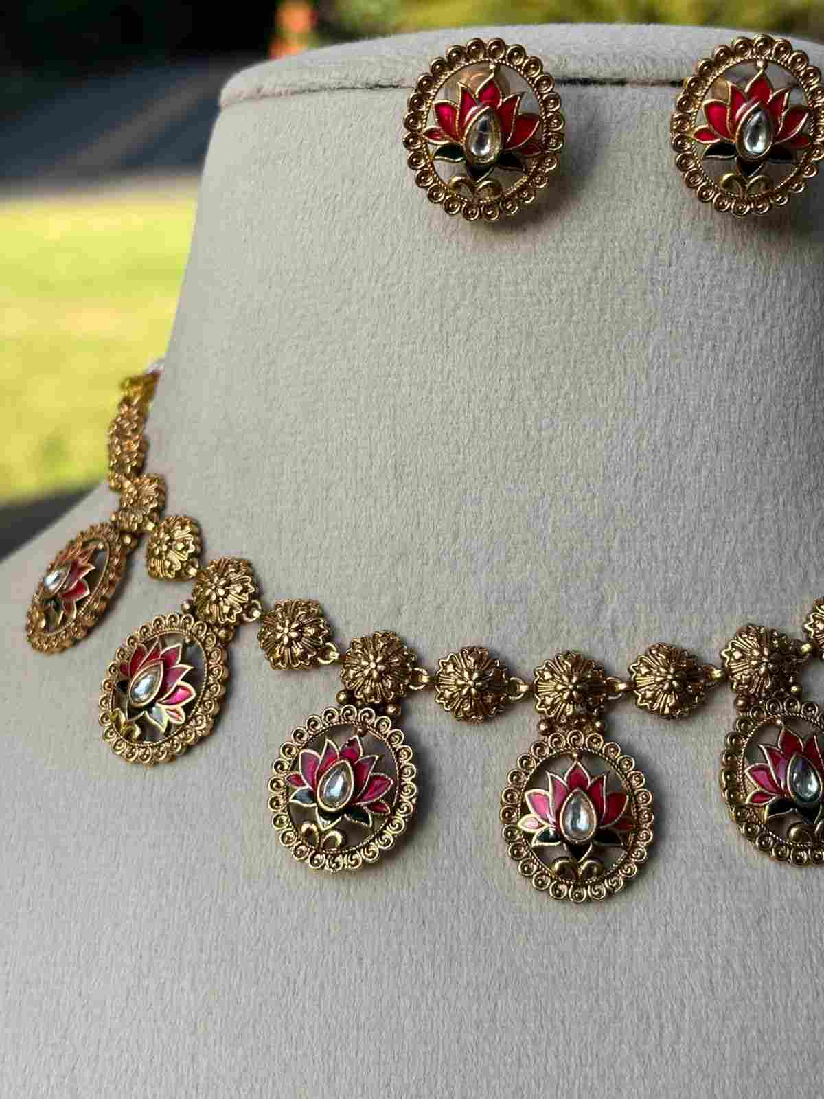 N0055 Lotus Antique Finish Necklace