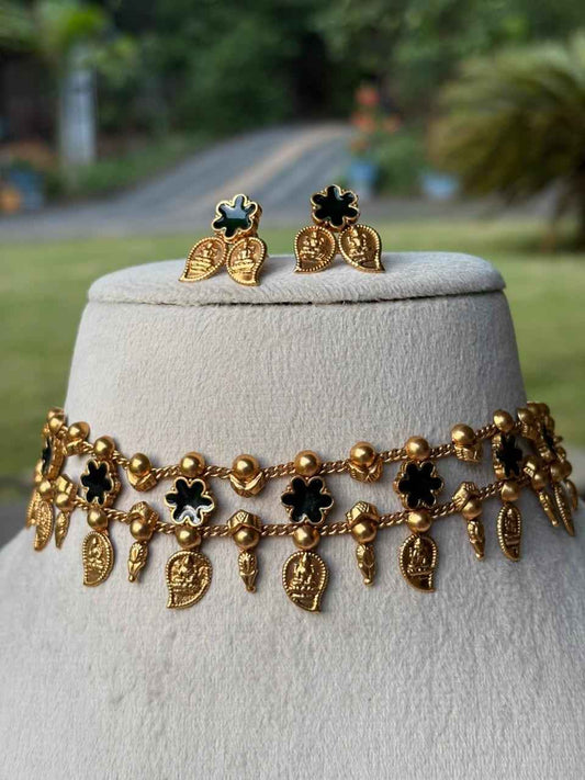 N0149 Maga Lakshmi Chocker set