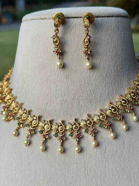 N0049 Minimal Necklace