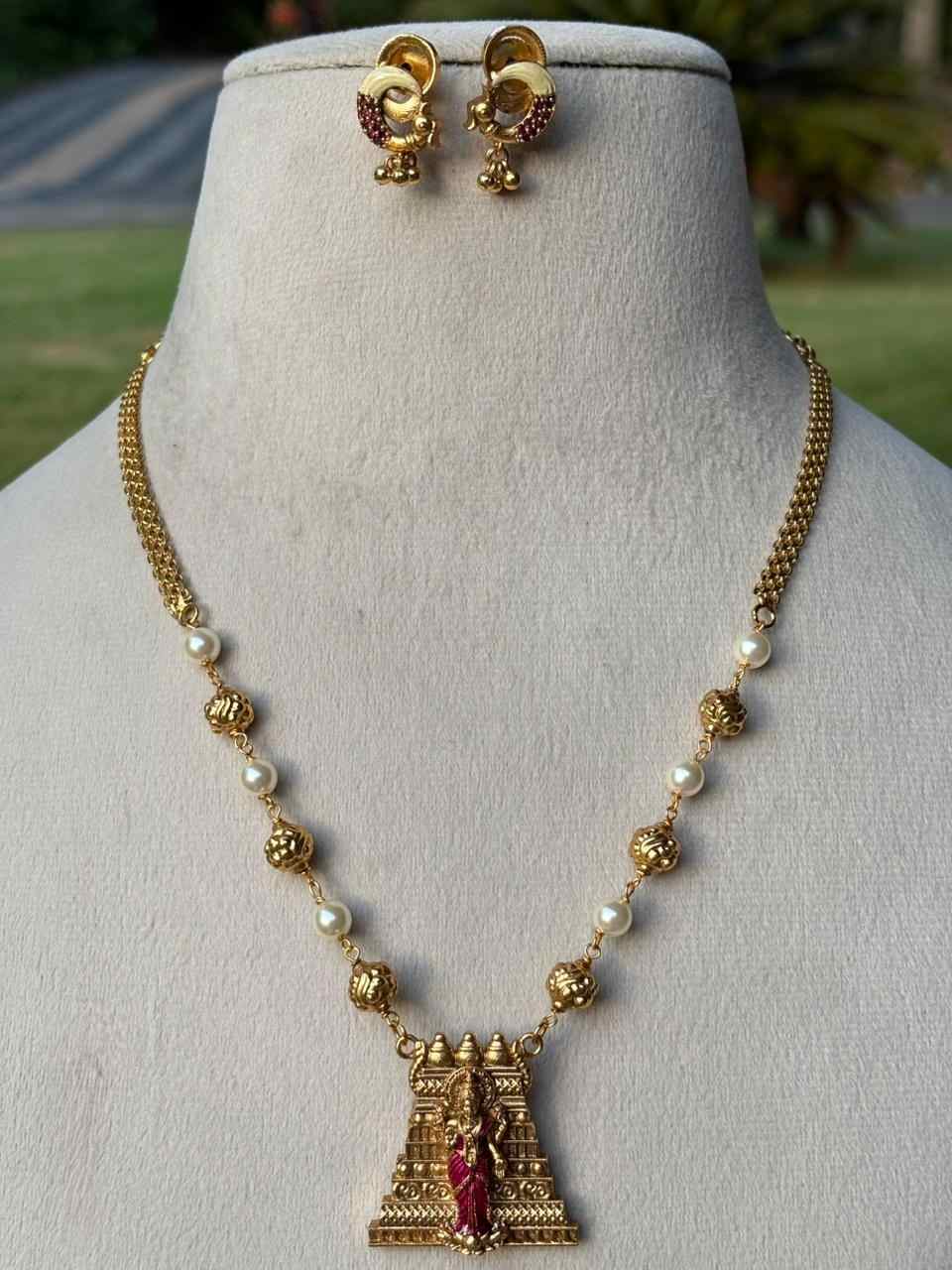 N0034 Middle length Gopuram Meenakshi Chain